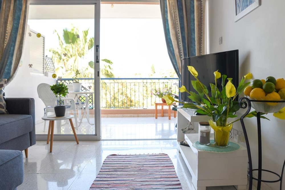 Paradise Gardens With A Large Terrace Pafos Dış mekan fotoğraf